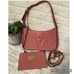 ❤️Flash SALE❤️✨Like New Valentino by Mario Valentino Kai Crossbody Bag